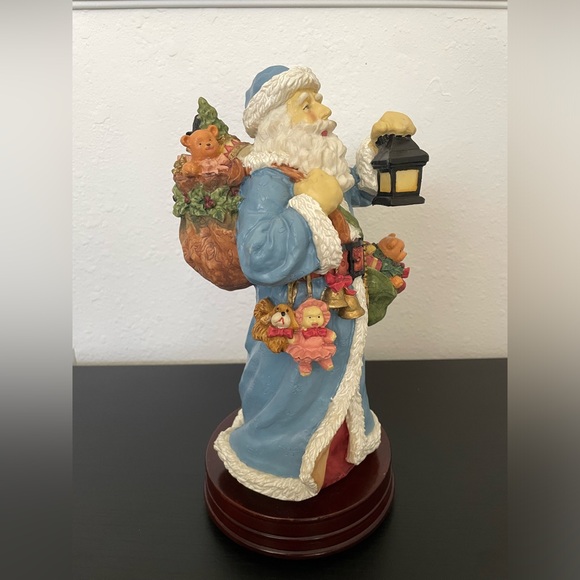 Vintage Santa Claus Musical blue figure plays “We Wish You A Merry Christmas” - Picture 2 of 7